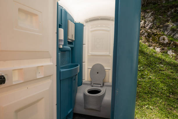 Best High-end porta potty rental  in Glennville, GA