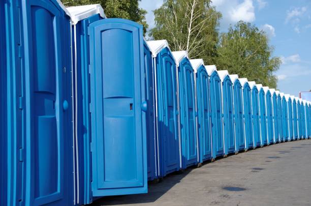 Best Porta potty rental near me  in Glennville, GA